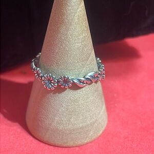 925 Sterling Silver women ring Sparkling Daisy & leaf Flower Crown Ring